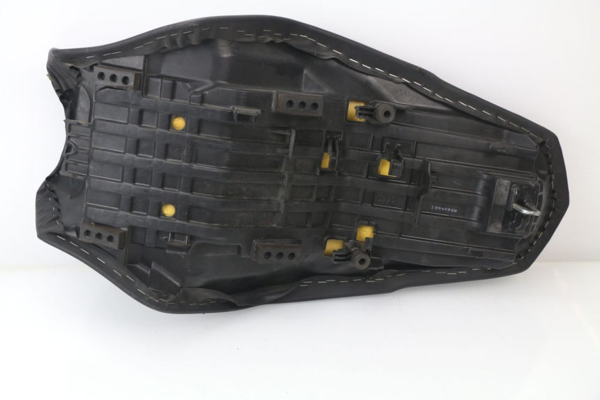 photo de ASIENTO HONDA VFR F 1200 (2010 - 2015) - Detalles de los puntos de fijación