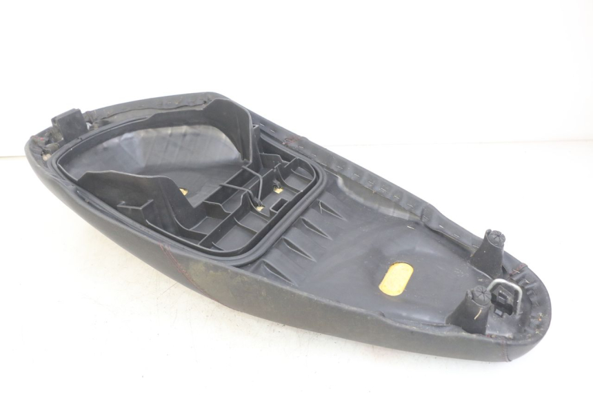 photo de ASIENTO HONDA VISION NSC R 50 (2013 - 2015) - Detalle de la pieza