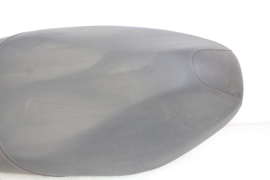 photo de ASIENTO HONDA VISION NSC R 50 (2013 - 2015) - Primer plano de alta resolución