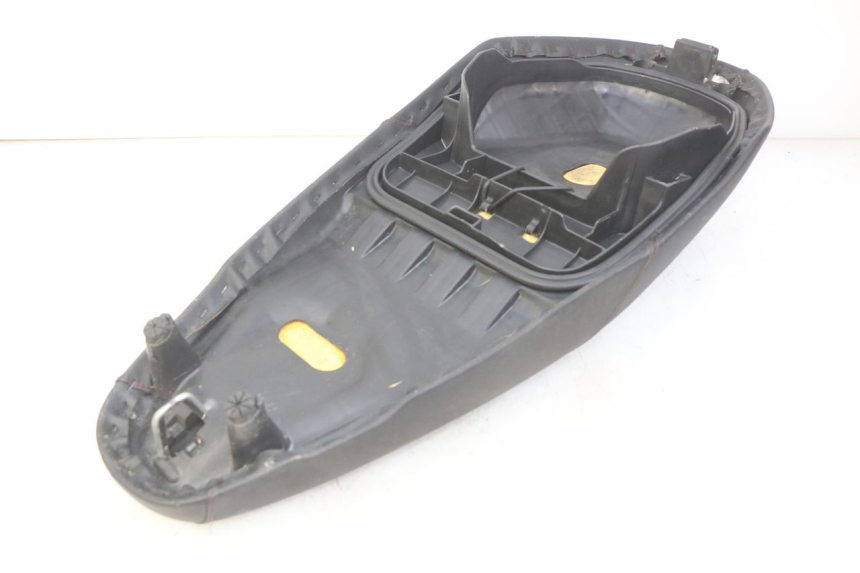 photo de ASIENTO HONDA VISION NSC R 50 (2013 - 2015) - Primer plano técnico