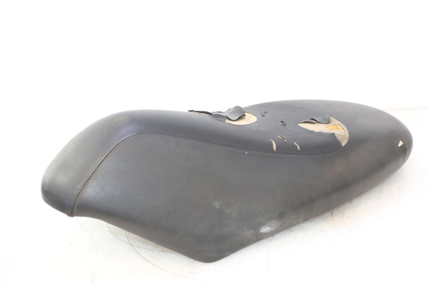 photo de ASIENTO PEUGEOT VIVACITY NEW 2T 50 (2008 - 2017) - Estado de la superficie y material