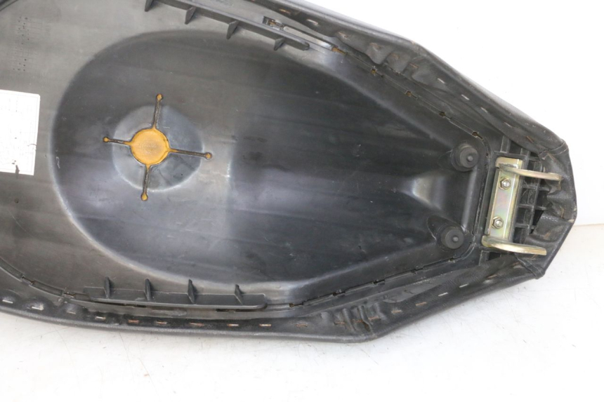 photo de ASIENTO PEUGEOT VIVACITY NEW 4T 50 (2008 - 2017) - Características distintivas