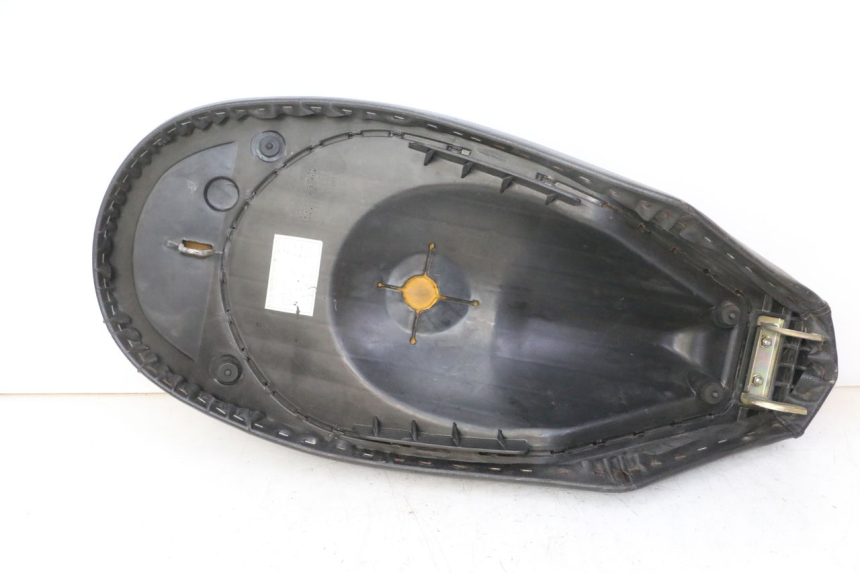 photo de ASIENTO PEUGEOT VIVACITY NEW 4T 50 (2008 - 2017) - Primer plano de alta resolución