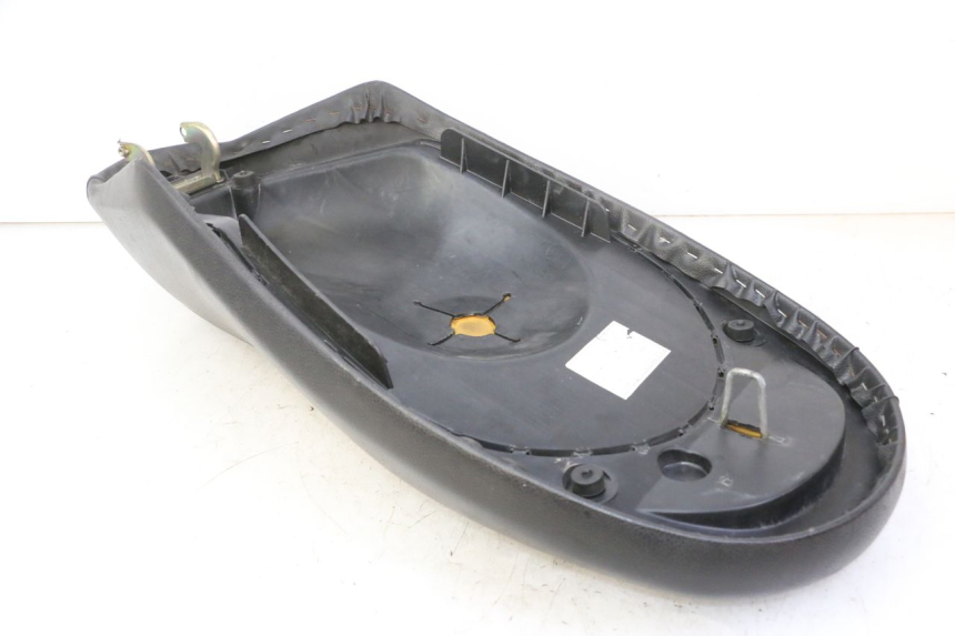 photo de ASIENTO PEUGEOT VIVACITY NEW 4T 50 (2008 - 2017) - Estado de la superficie y material