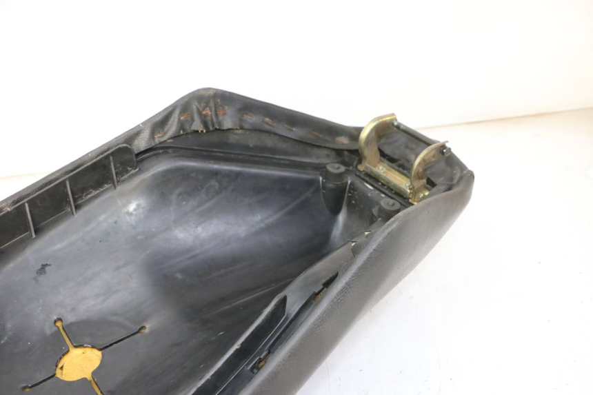 photo de ASIENTO PEUGEOT VIVACITY NEW 4T 50 (2008 - 2017) - Zoom estado de uso