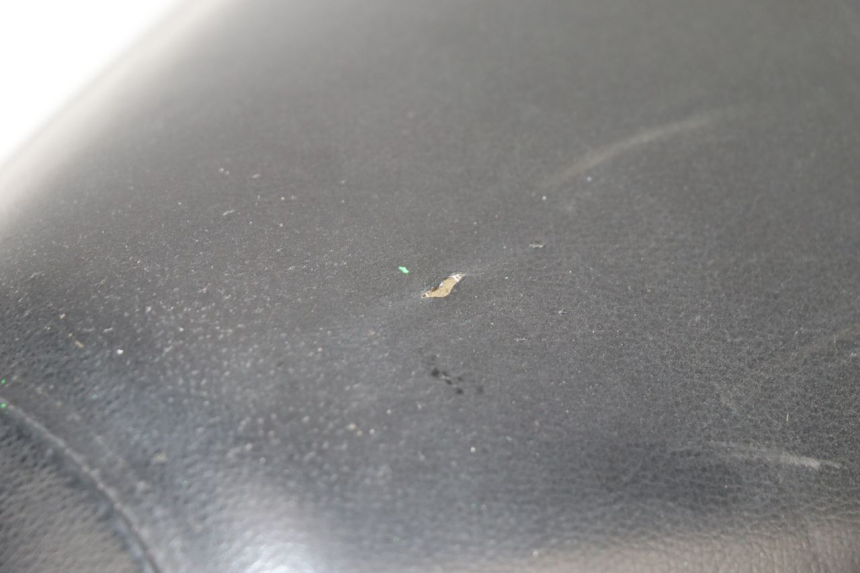 photo de ASIENTO PEUGEOT VIVACITY 50 (1998 - 2003) - Estado de la superficie y material