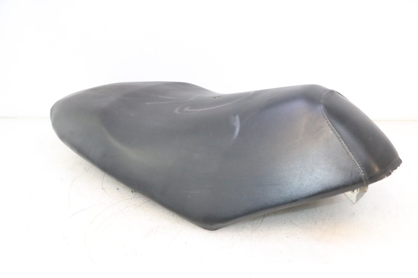 photo de ASIENTO PEUGEOT VIVACITY 50 (2004 - 2009) - Enfoque en la estructura
