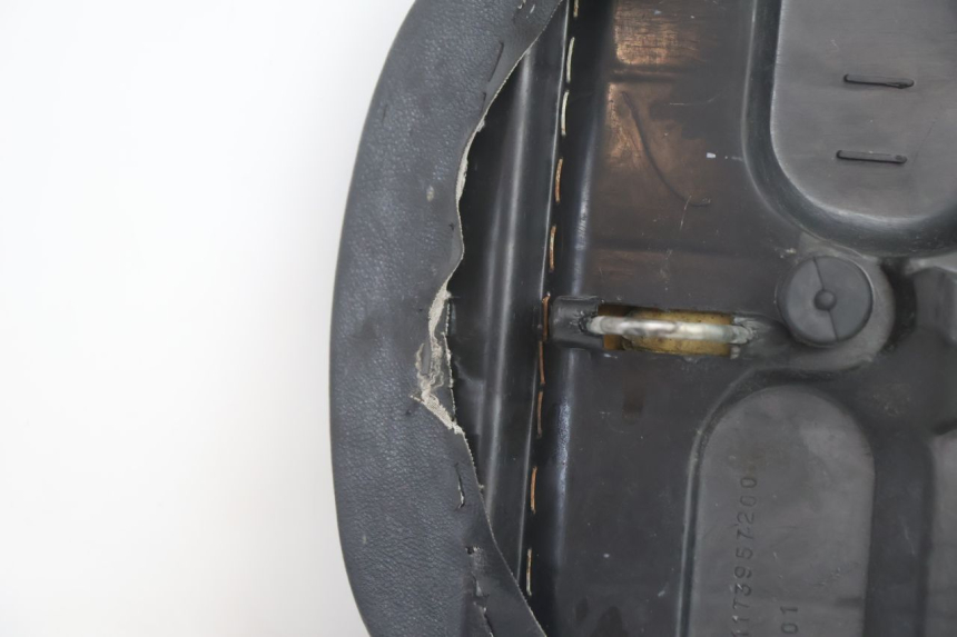 photo de ASIENTO PEUGEOT VIVACITY 50 (2004 - 2009) - Marcados y referencias originales