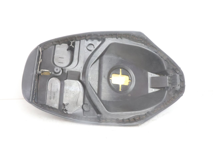 photo de ASIENTO PEUGEOT VIVACITY 100 (1999 - 2008) - Estado de la superficie y material