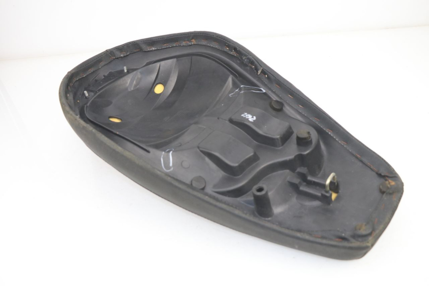 photo de ASIENTO BHM WACO 4T 50 (2008 - 2015) - Estado de la superficie y material