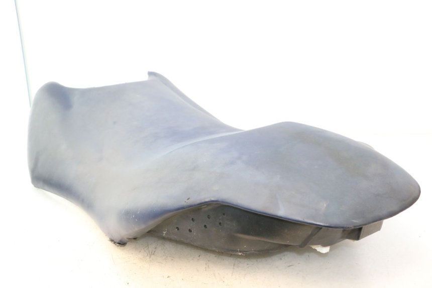 photo de ASIENTO YAMAHA WAVE RUNNER GP R 1200 (2000 - 2003) - Características distintivas