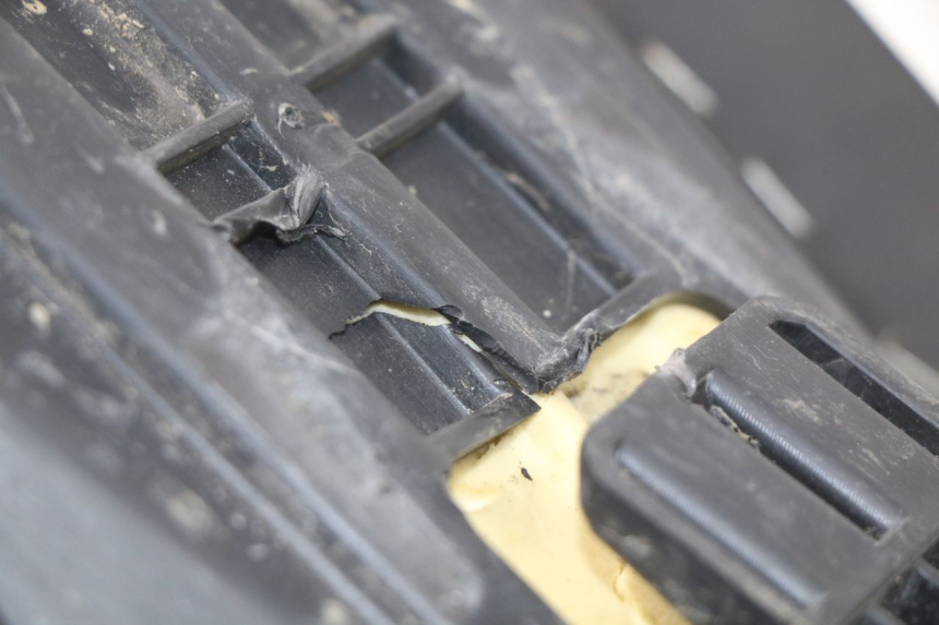 photo de ASIENTO YAMAHA WR R 125 (2009 - 2017) - Detalle de la pieza