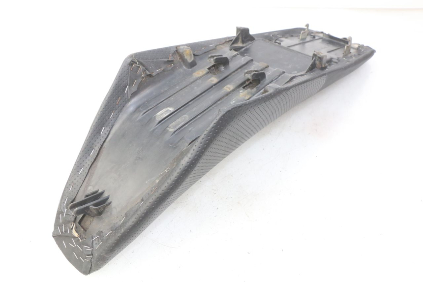 photo de ASIENTO MBK X-LIMIT XLIMIT 50 (2003 - 2006) - Detalles de los puntos de fijación