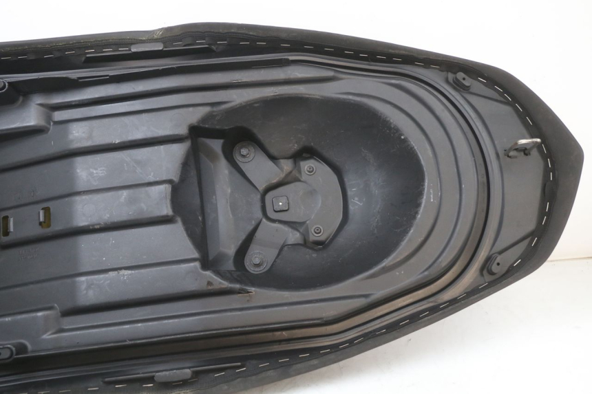 photo de ASIENTO YAMAHA XMAX X-MAX ABS 125 (2017 - 2020) - Otra vista del artículo