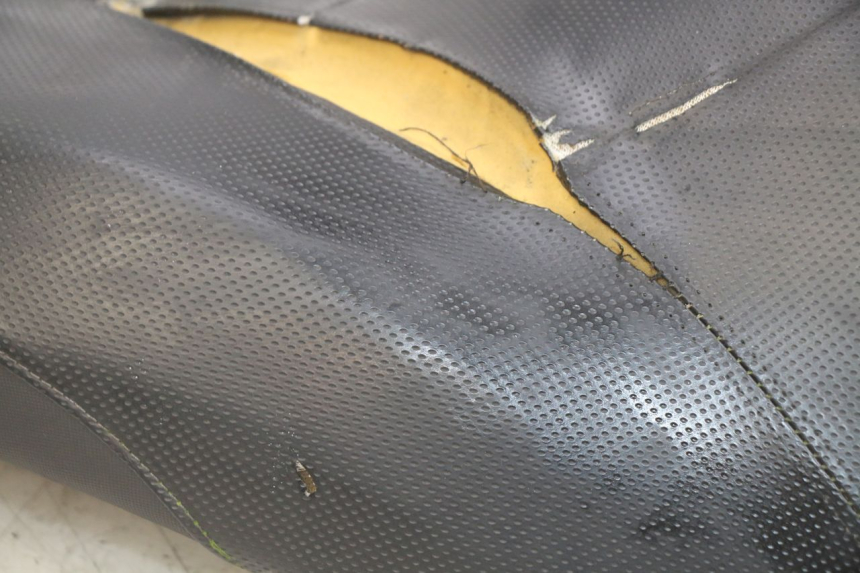 photo de ASIENTO YAMAHA X-MAX XMAX 250 (2006 - 2009) - Enfoque en la estructura