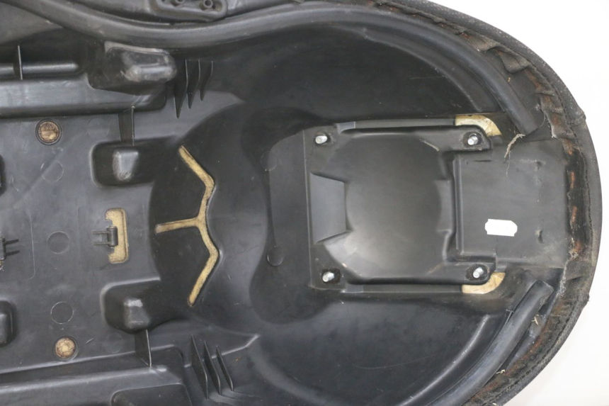 photo de ASIENTO YAMAHA XMAX X-MAX 125 (2006 - 2009) - Primer plano de alta resolución