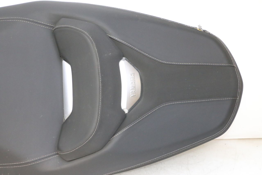 photo de ASIENTO YAMAHA XMAX X-MAX 125 (2021 - 2025) - Primer plano de alta resolución