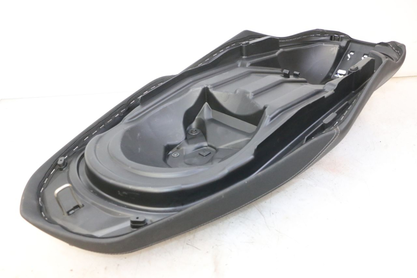 photo de ASIENTO YAMAHA XMAX X-MAX 125 (2021 - 2025) - Zoom estado de uso