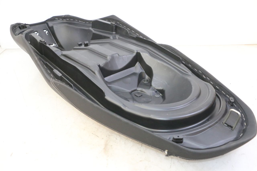 photo de ASIENTO YAMAHA XMAX X-MAX 125 (2021 - 2025) - Otra perspectiva