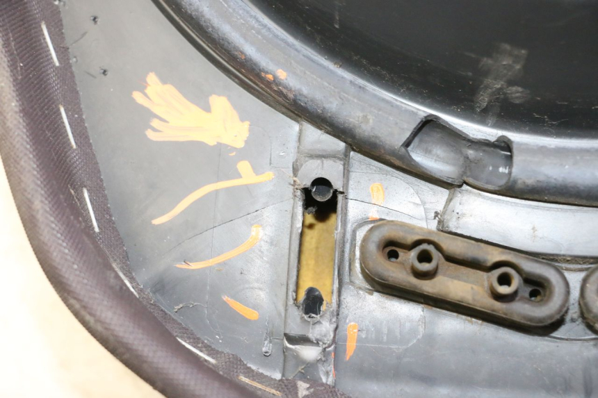 photo de ASIENTO YAMAHA X-MAX XMAX 250 (2006 - 2009) - Primer plano de alta resolución