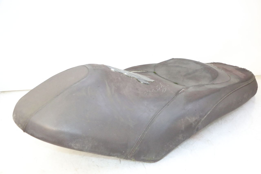 photo de ASIENTO YAMAHA X-MAX XMAX 250 (2006 - 2009) - Detalles de los puntos de fijación