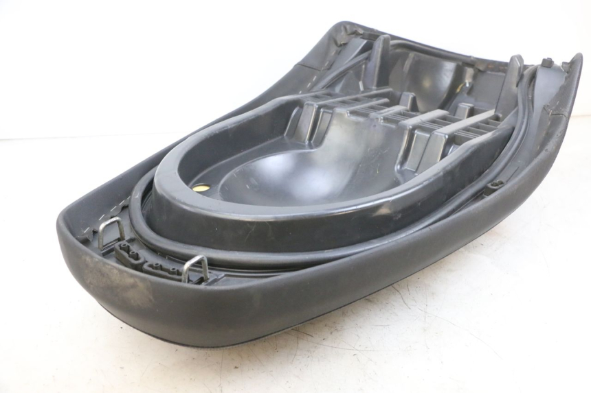 photo de ASIENTO YAMAHA XMAX X-MAX 125 (2006 - 2009) - Primer plano técnico