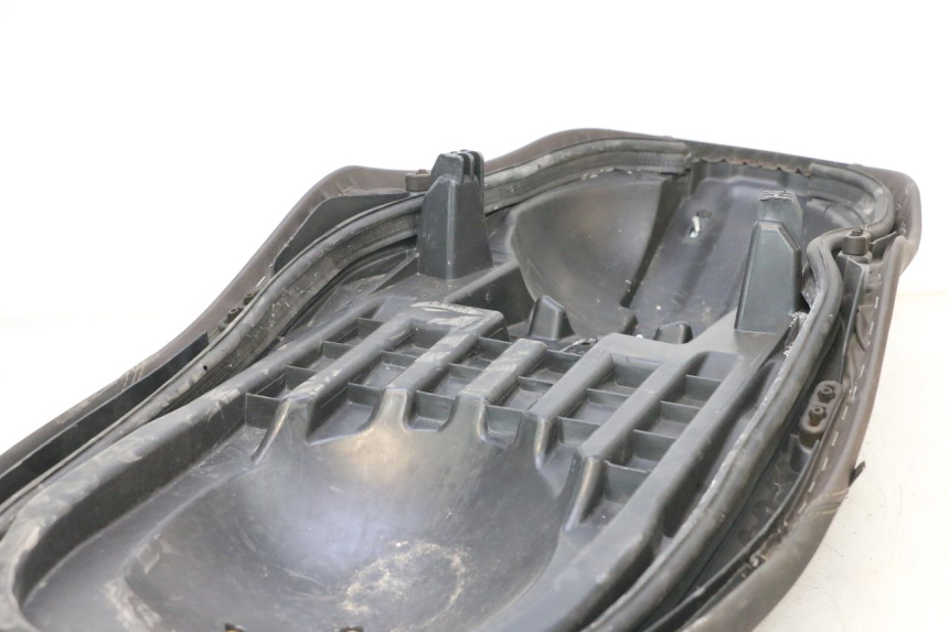 photo de ASIENTO YAMAHA X-MAX XMAX 125 (2010 - 2013) - Primer plano técnico