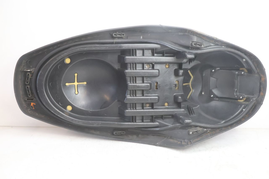 photo de ASIENTO YAMAHA XMAX X-MAX 125 (2006 - 2009) - Estado de la superficie y material