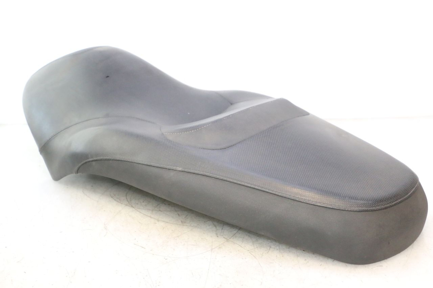 photo de ASIENTO YAMAHA XMAX X-MAX 125 (2006 - 2009) - Primer plano de alta resolución