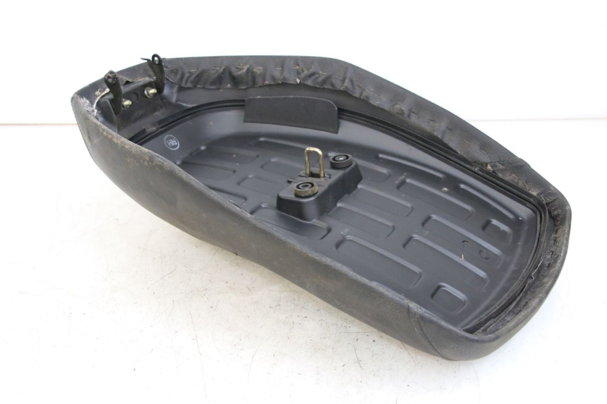 photo de ASIENTO SYM X-PRO 4T 50 (2014 - 2021) - Estado de la superficie y material