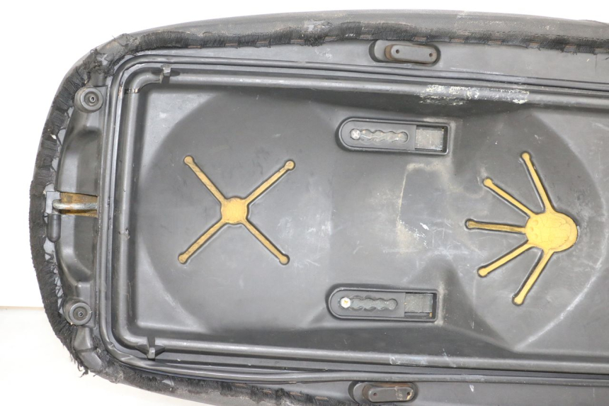 photo de ASIENTO PIAGGIO X9 125 (2000 - 2003) - Características distintivas