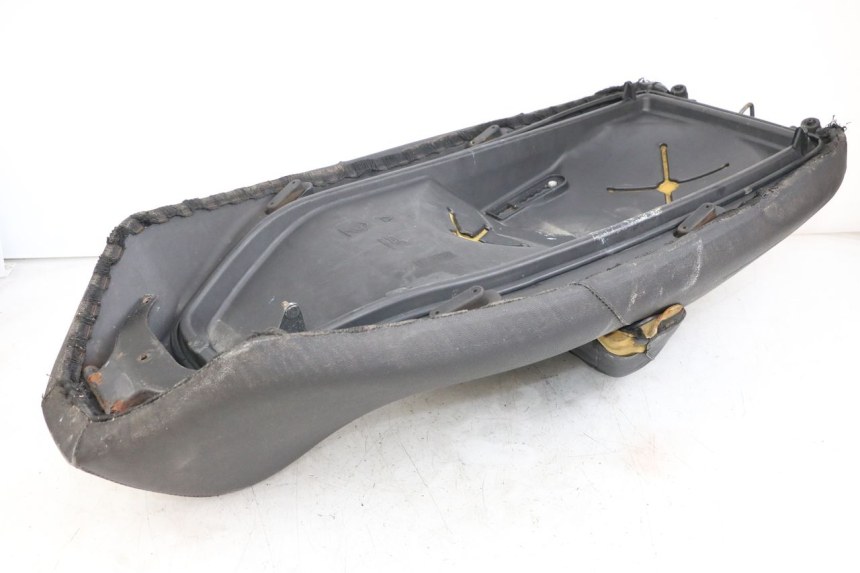 photo de ASIENTO PIAGGIO X9 125 (2000 - 2003) - Estado de la superficie y material