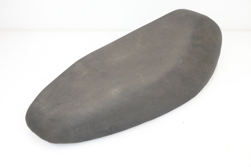 photo de ASIENTO RAZZO XENON 4T 50 (2008 - 2012) - Detalles de los puntos de fijación