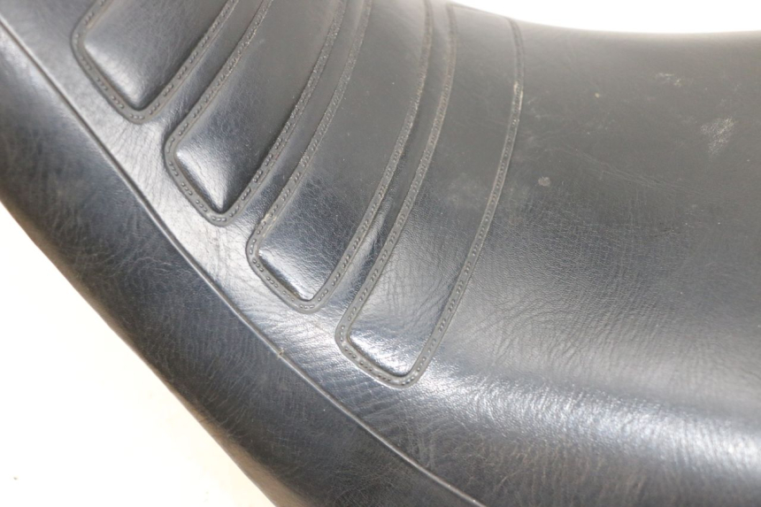 photo de ASIENTO YAMAHA XJ F 900 (1983 - 1994) - Detalle de la pieza