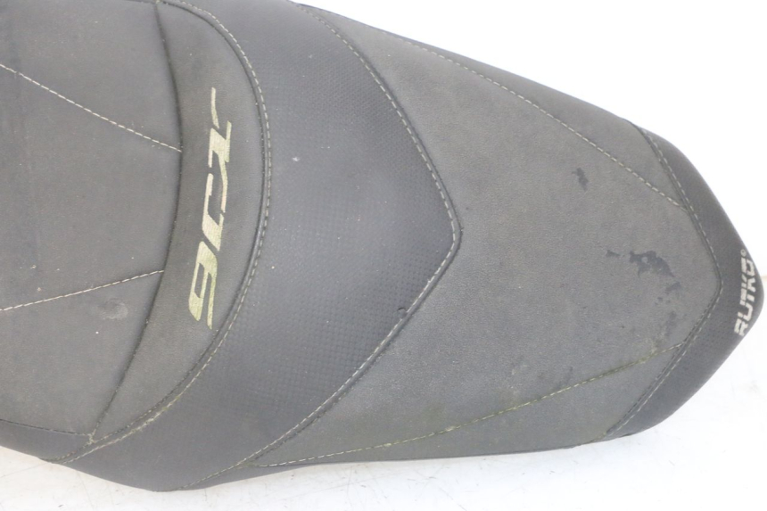 photo de ASIENTO YAMAHA XJ6 ABS 600 (2008 - 2016) - Detalle de la pieza