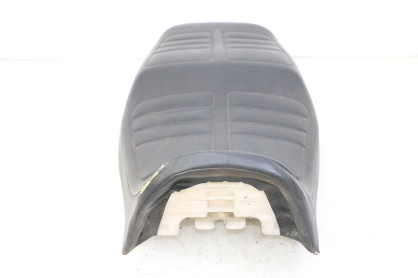 photo de ASIENTO YAMAHA XJN DIVERSION 600 (2000 - 2003) - Zoom sobre los componentes