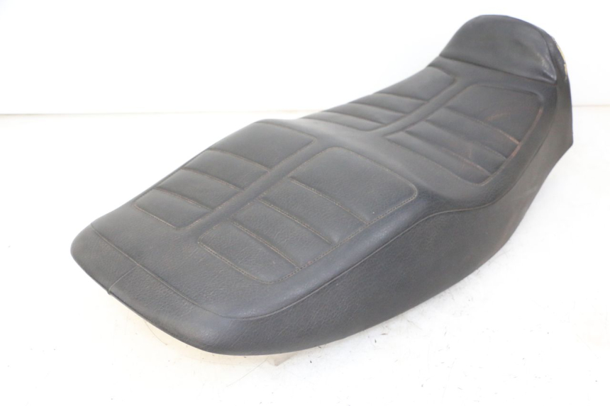 photo de ASIENTO YAMAHA XJN DIVERSION 600 (2000 - 2003) - Marcados y referencias originales