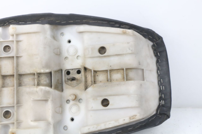 photo de ASIENTO YAMAHA XJN XJ N DIVERSION 600 (1994 - 1997) - Características distintivas