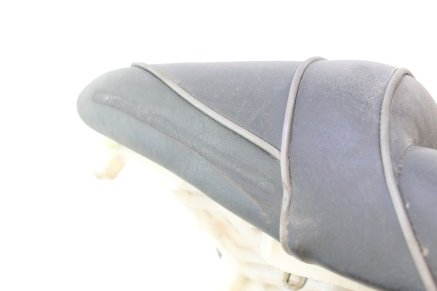 photo de ASIENTO YAMAHA XJR 1300 (1998 - 2002) - Zoom sobre los componentes