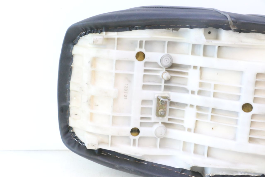 photo de ASIENTO YAMAHA XJR 1300 (1998 - 2002) - Enfoque en la estructura
