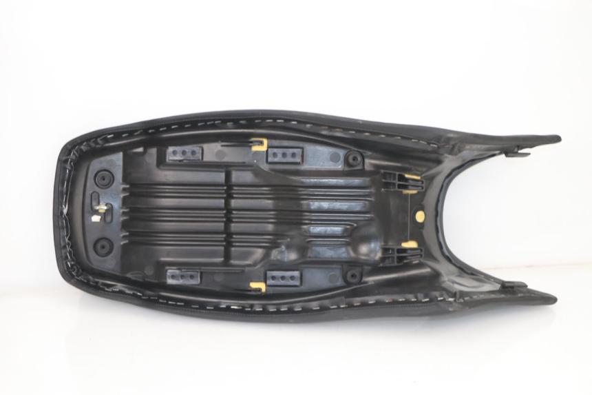 photo de ASIENTO HONDA XLV VARADERO 125 (2000 - 2006) - Detalles de los puntos de fijación