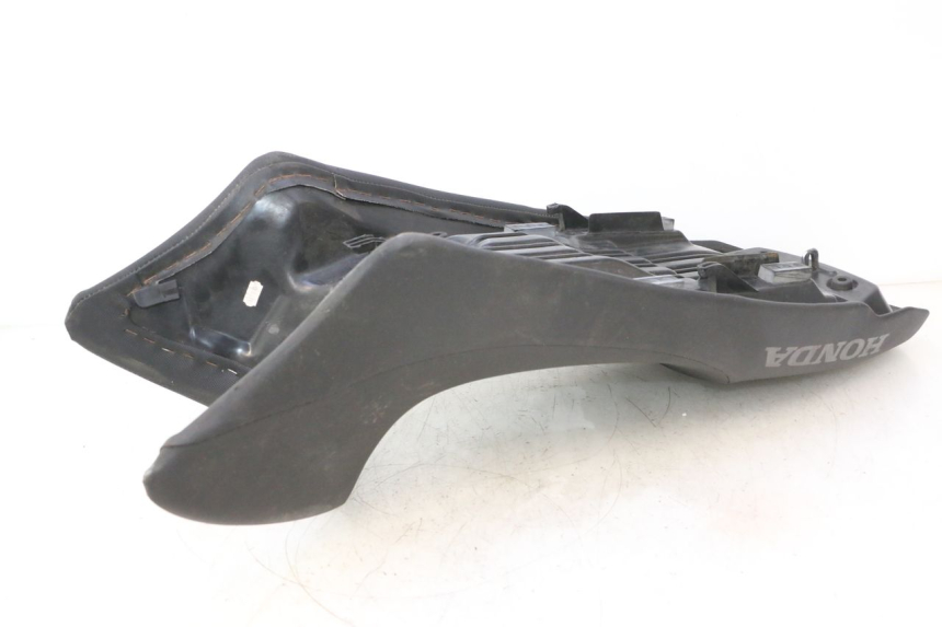 photo de ASIENTO HONDA XLV VARADERO 125 (2007 - 2012) - Detalle de la pieza