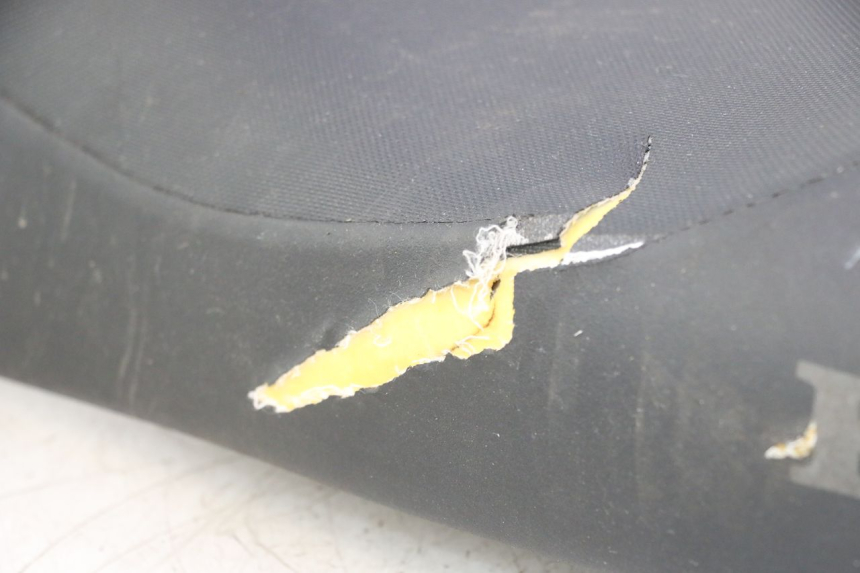 photo de ASIENTO HONDA XLV VARADERO 125 (2007 - 2012) - Primer plano de alta resolución