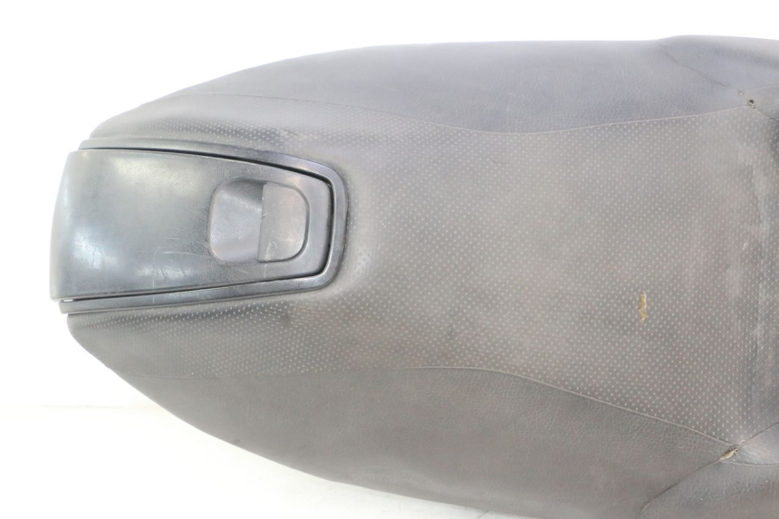 photo de ASIENTO YAMAHA XP T-MAX ABS 500 (2005 - 2005) - Primer plano de alta resolución