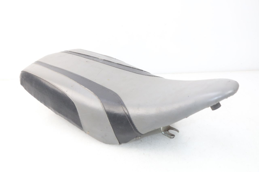 photo de ASIENTO SHINERAY XY150STE 150 - Detalles de los puntos de fijación