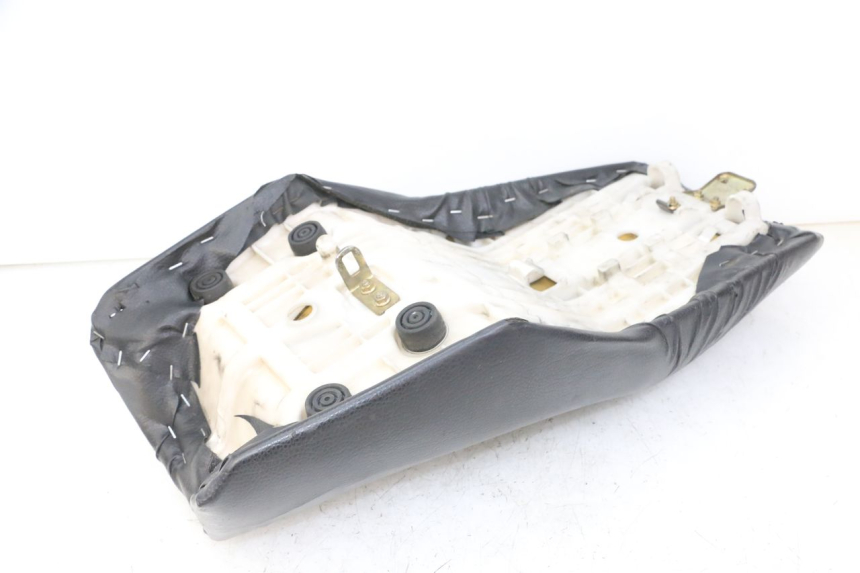 photo de ASIENTO YAMAHA FZS FAZER 600 (2001 - 2003) - Estado de la superficie y material
