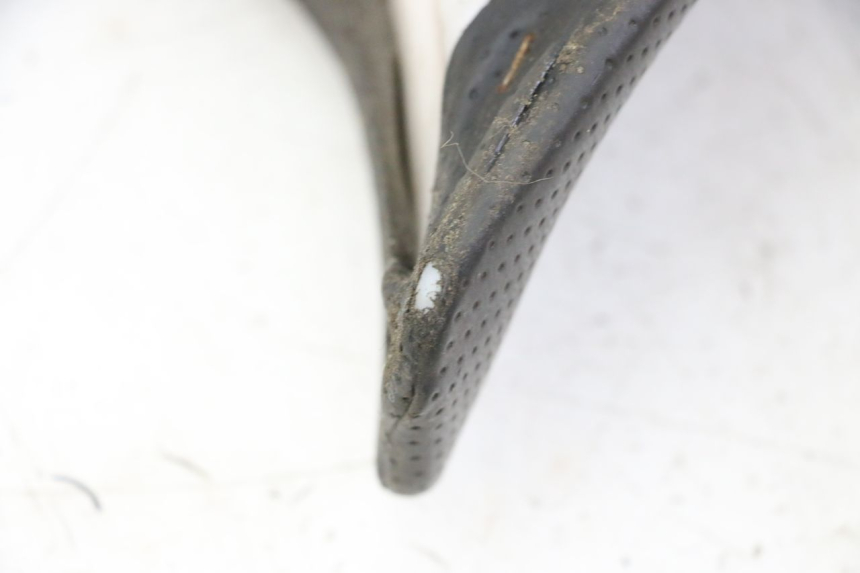 photo de ASIENTO YAMAHA XJ6 600 (2008 - 2016) - Estado de la superficie y material