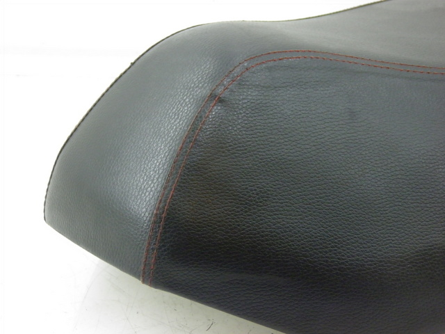 photo de ASIENTO YAMASAKI YM50QT-N3 RETRO 50 (2012 - 2014) - Primer plano de alta resolución