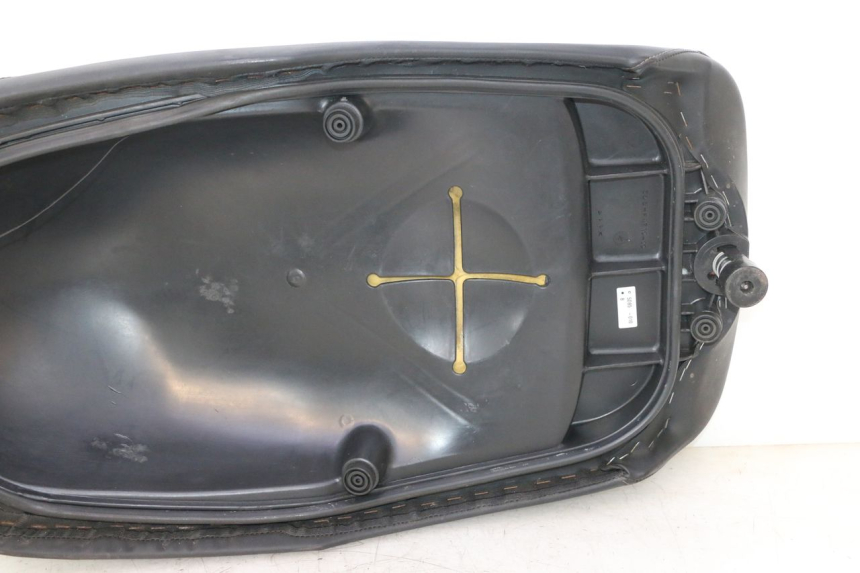 photo de ASIENTO YAMAHA YP MAJESTY 125 (2007 - 2010) - Perfil de la pieza de repuesto