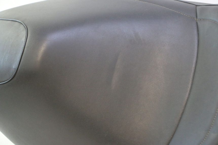 photo de ASIENTO YAMAHA YP MAJESTY 125 (2007 - 2010) - Detalle de la pieza